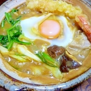 牛乳でまろやか♪干し野菜・えび天カレー鍋焼きうどん